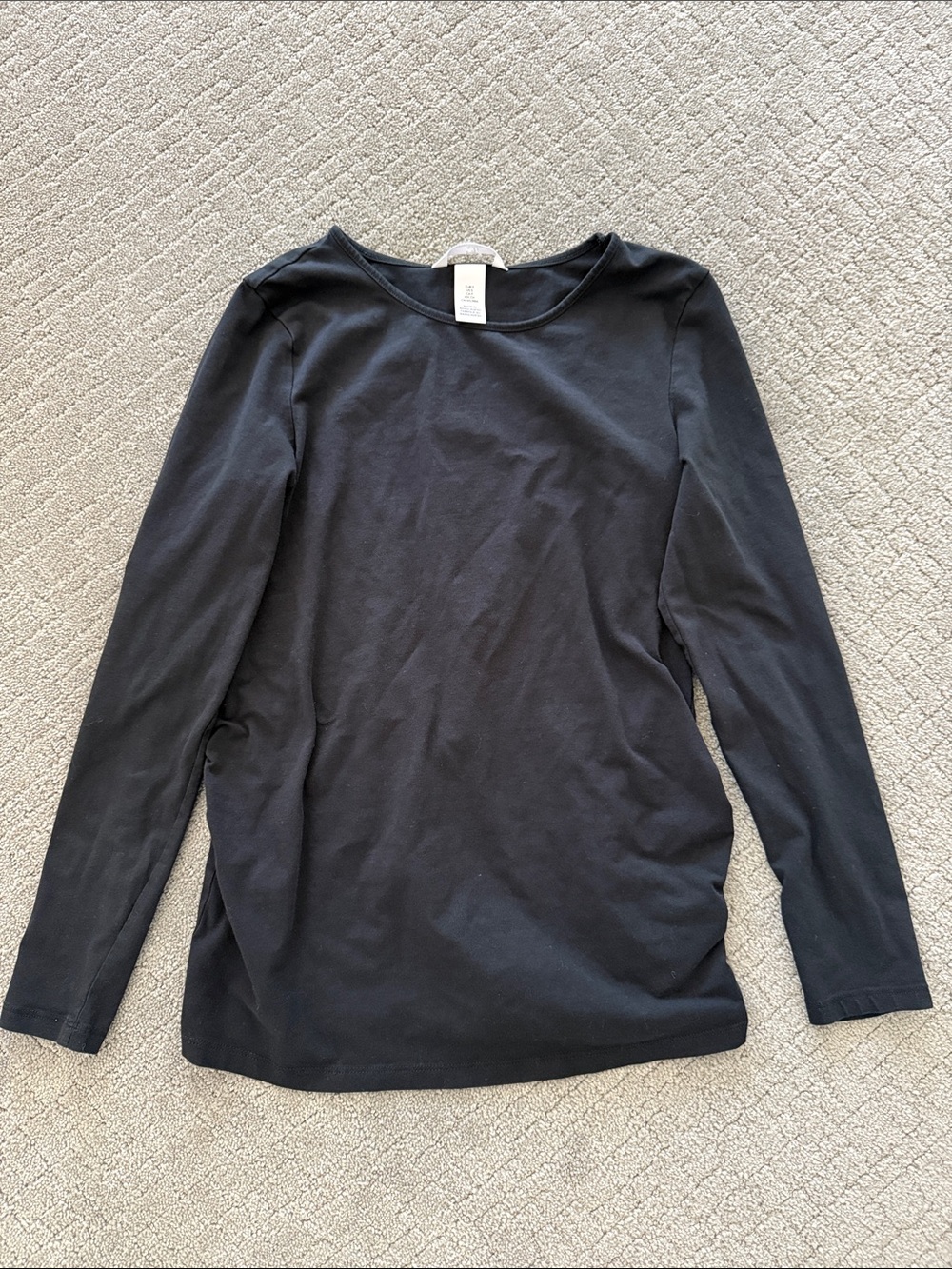 H&M Black Long Sleeve Crewneck Maternity Top - Slim Fit